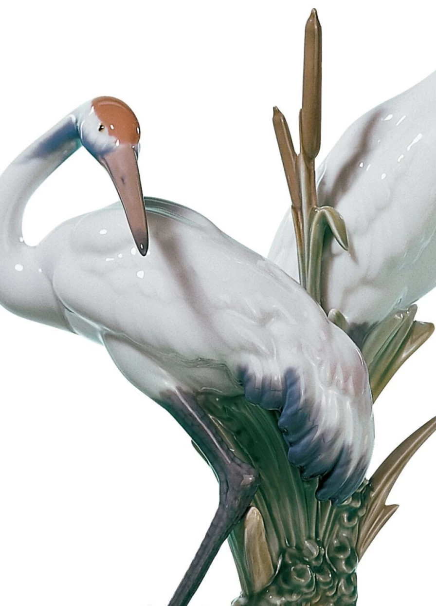 Lladró Courting Cranes Porcelain Sculpture – Elegant Handcrafted Figurine