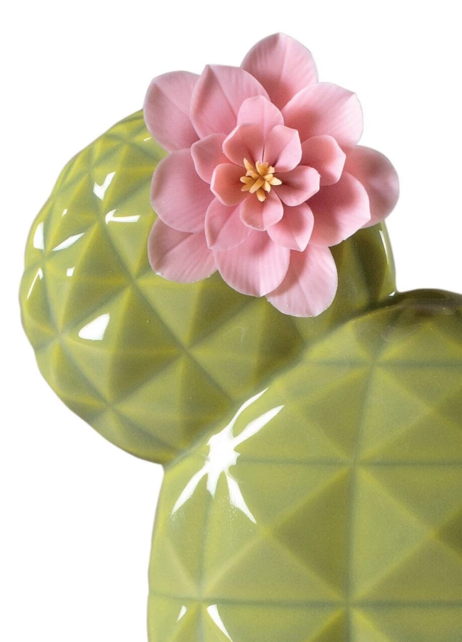 Lladró Opuntia Cactus Essential Oil Diffuser with Night Approaches Scent for Home Aromatherapy