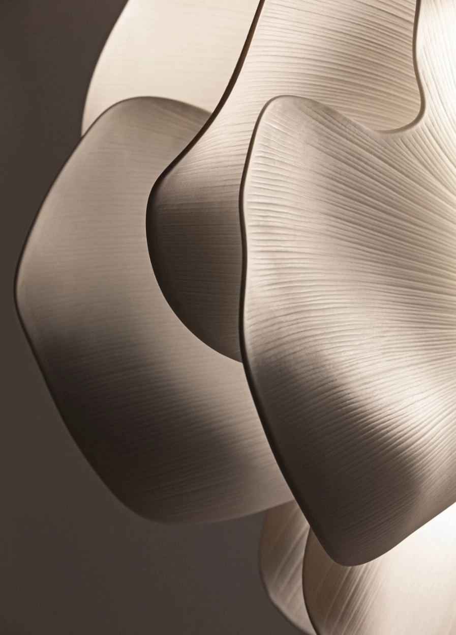 Lladró Nightbloom Small White Floor Lamp – Elegant Home Lighting