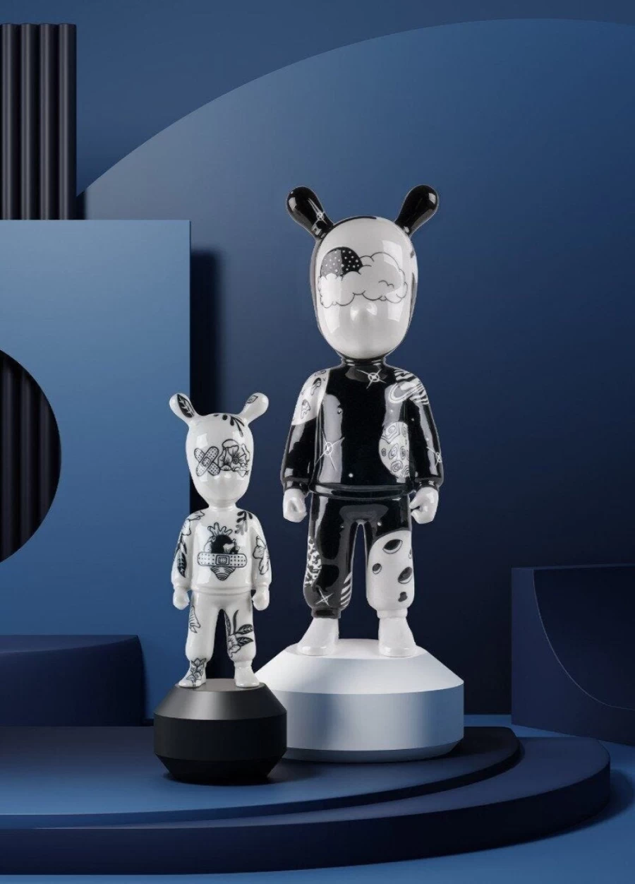 Lladró The Guest by Henn Kim Limited Edition Numbered Figurine - Small Art Model