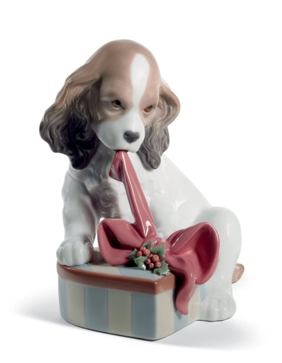 Lladró Can't Wait Dog Christmas Porcelain Figurine Holiday Decor