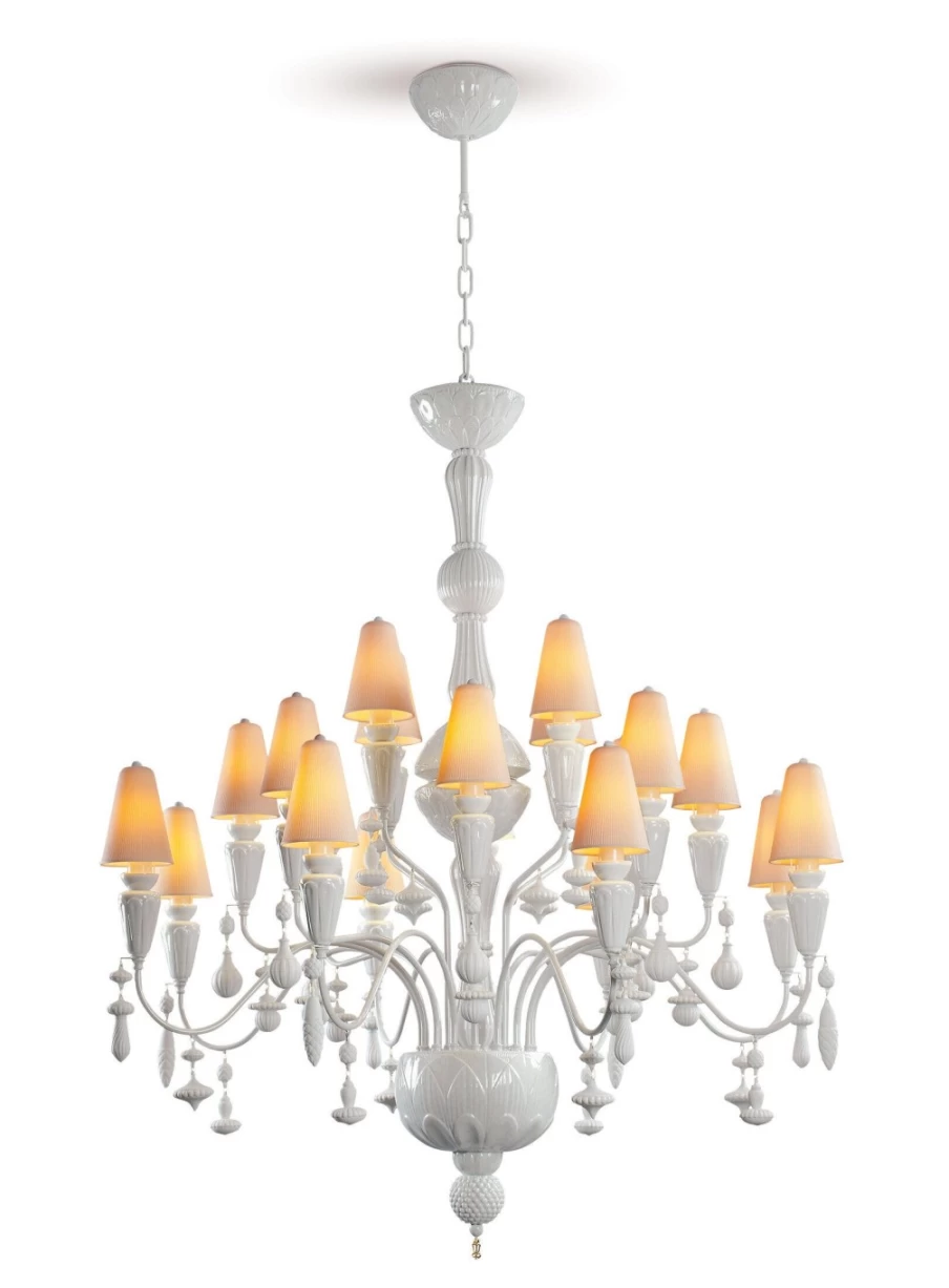 Lladró White Medium Chandelier with 20 Lights – Ivy And Seed Collection