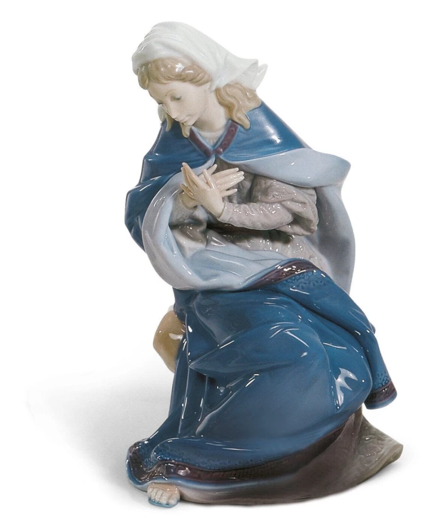 Lladró Virgin Mary Nativity Figurine - Handcrafted Porcelain Christmas Decoration
