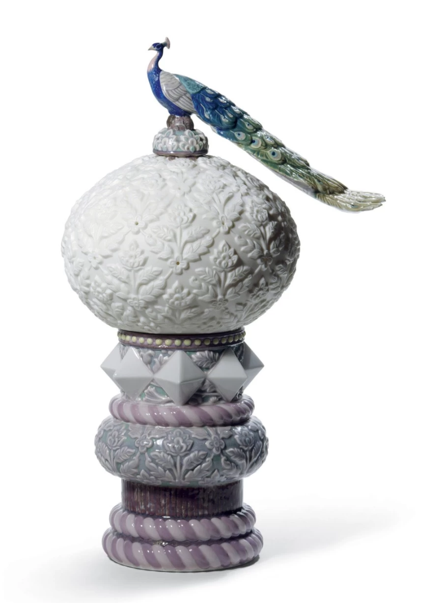 Lladró Peacock-Inspired Table Lamp | Elegant Handcrafted Home Decor (USA)